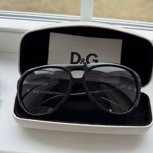Dolce & Gabbana D&G 8070 Aviator Sunglasses – Black / Grey Gradient